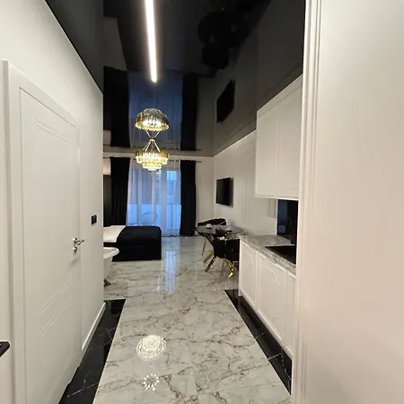 Apartman New In The Very Center 2